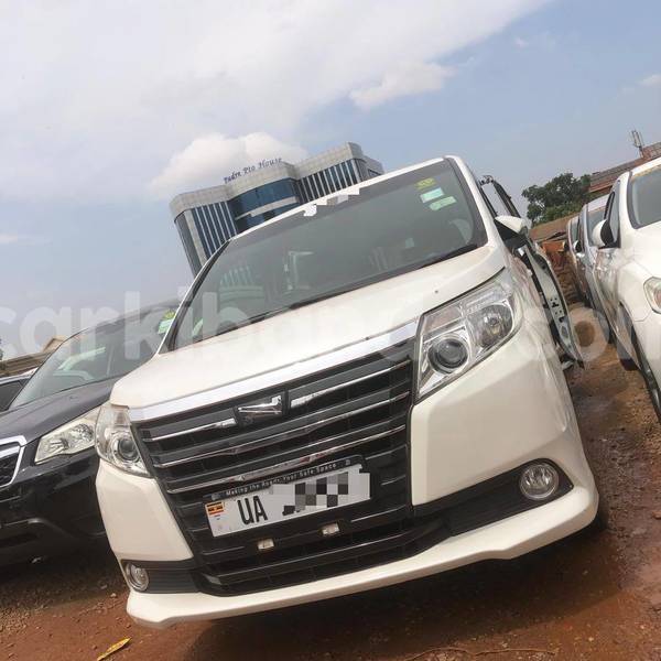 Big with watermark toyota noah uganda kampala 26531