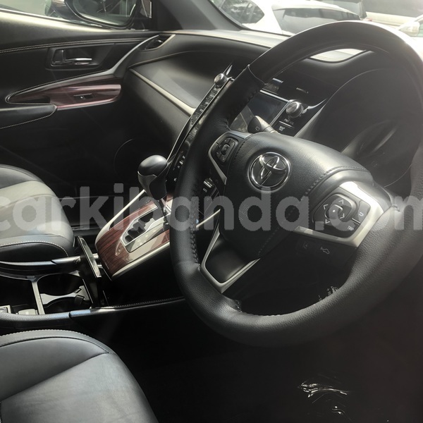 Big with watermark toyota harrier uganda kampala 26536