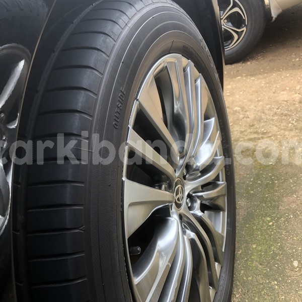 Big with watermark toyota harrier uganda kampala 26536