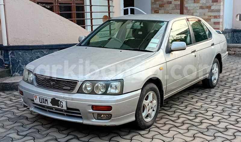 Big with watermark nissan bluebird uganda kampala 26547