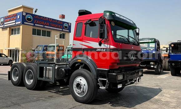 Nunua Imported Mercedes‒Benz 2644 Nyekundu Lori ndani ya Import - Dubai nchini Uganda Nunua Imported Mercedes‒Benz 2644 Nyekundu Lori ndani ya Import - Dubai nchini Uganda