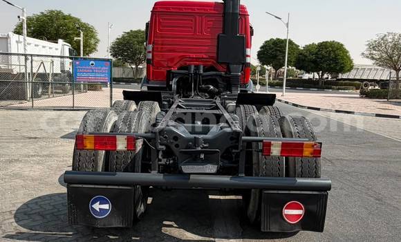 Nunua Imported Mercedes‒Benz 2644 Nyekundu Lori ndani ya Import - Dubai nchini Uganda Nunua Imported Mercedes‒Benz 2644 Nyekundu Lori ndani ya Import - Dubai nchini Uganda