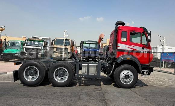Nunua Imported Mercedes‒Benz 2644 Nyekundu Lori ndani ya Import - Dubai nchini Uganda Nunua Imported Mercedes‒Benz 2644 Nyekundu Lori ndani ya Import - Dubai nchini Uganda