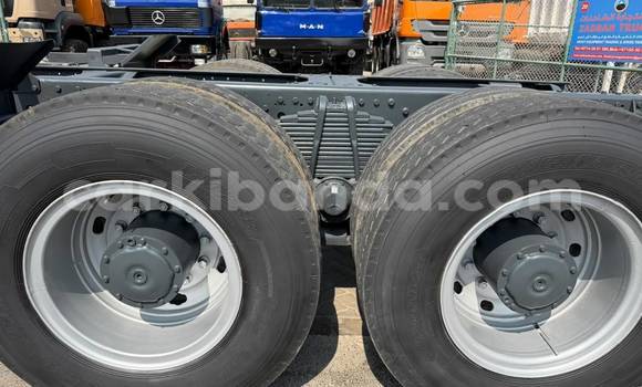 Nunua Imported Mercedes‒Benz 2644 Nyekundu Lori ndani ya Import - Dubai nchini Uganda Nunua Imported Mercedes‒Benz 2644 Nyekundu Lori ndani ya Import - Dubai nchini Uganda