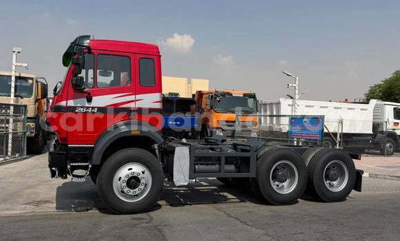 Nunua Imported Mercedes‒Benz 2644 Nyekundu Lori ndani ya Import - Dubai nchini Uganda Nunua Imported Mercedes‒Benz 2644 Nyekundu Lori ndani ya Import - Dubai nchini Uganda