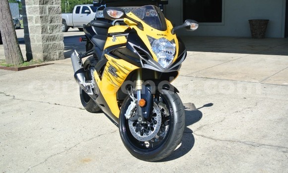 Buy Used Suzuki GSX–R Beige Bike in Kampala in Uganda