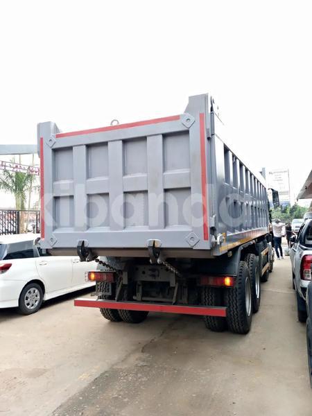 Big with watermark howo sinotruk uganda kampala 26560