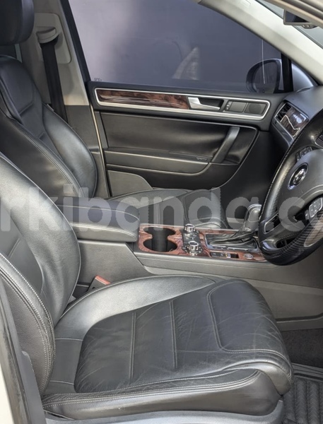 Big with watermark volkswagen touareg uganda kampala 26564