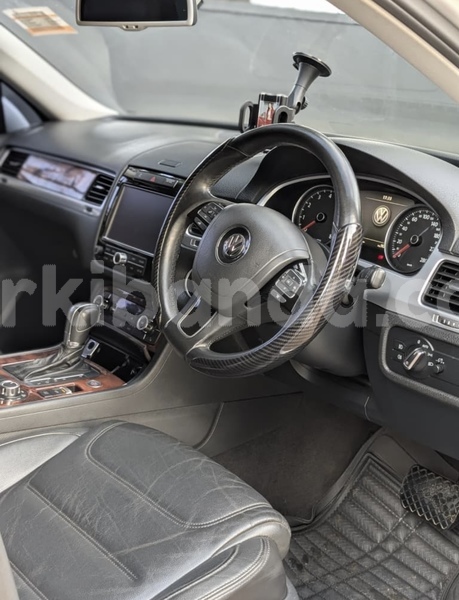 Big with watermark volkswagen touareg uganda kampala 26564