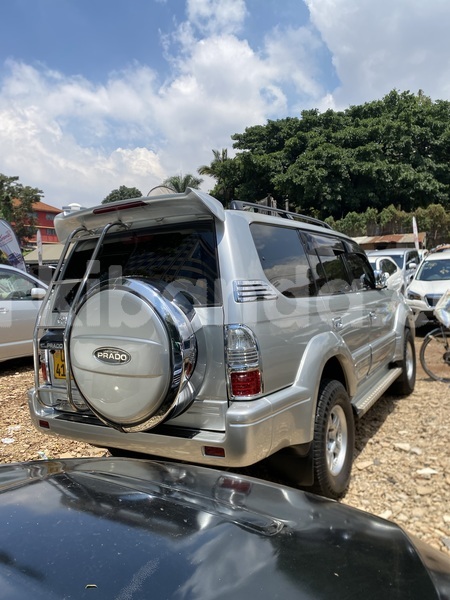 Big with watermark toyota land cruiser prado uganda kampala 26573