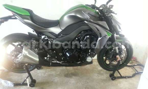 Gura Yakoze Kawasaki Z 1000 Green Bike i Kampala mu Uganda Gura Yakoze Kawasaki Z 1000 Green Bike i Kampala mu Uganda