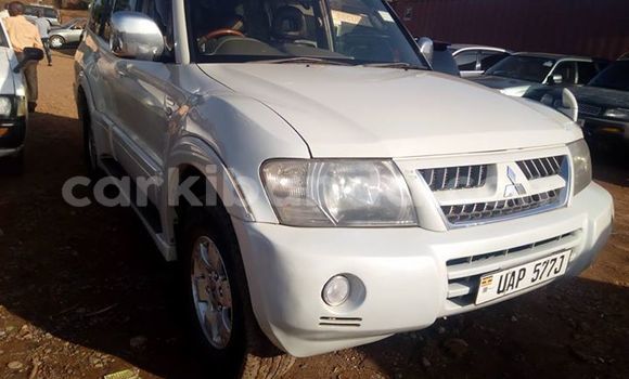 Buy Used Mitsubishi Pajero White Car in Kampala in Uganda Buy Used Mitsubishi Pajero White Car in Kampala in Uganda