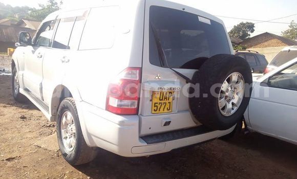 Buy Used Mitsubishi Pajero White Car in Kampala in Uganda Buy Used Mitsubishi Pajero White Car in Kampala in Uganda