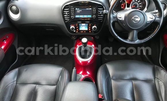 Gura Yakoze Nissan Juke Black Imodoka i Kampala mu Uganda Gura Yakoze Nissan Juke Black Imodoka i Kampala mu Uganda