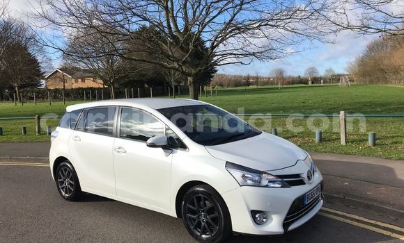 Buy Used Toyota Verso Silver Car in Kampala in Uganda Buy Used Toyota Verso Silver Car in Kampala in Uganda