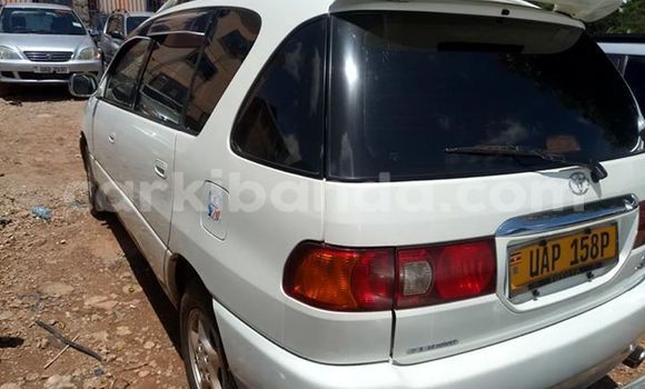 Buy Used Toyota Ipsum White Car in Kampala in Uganda Buy Used Toyota Ipsum White Car in Kampala in Uganda
