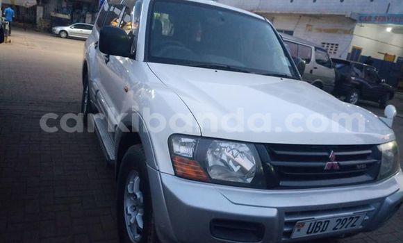 Buy Used Mitsubishi Pajero White Car in Kampala in Uganda Buy Used Mitsubishi Pajero White Car in Kampala in Uganda