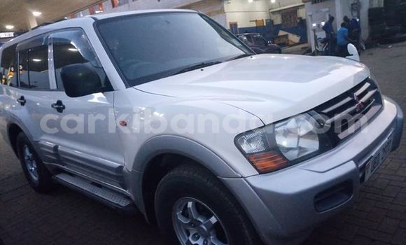Buy Used Mitsubishi Pajero White Car in Kampala in Uganda Buy Used Mitsubishi Pajero White Car in Kampala in Uganda
