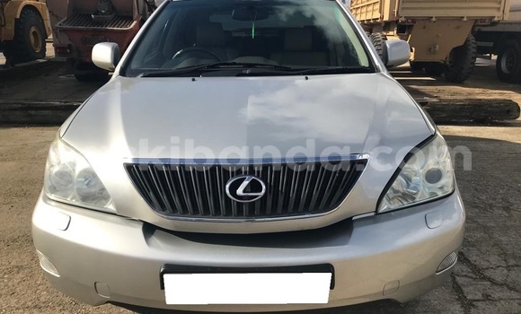 Buy Import Lexus RX 300 Silver Car in Kampala in Uganda Buy Import Lexus RX 300 Silver Car in Kampala in Uganda
