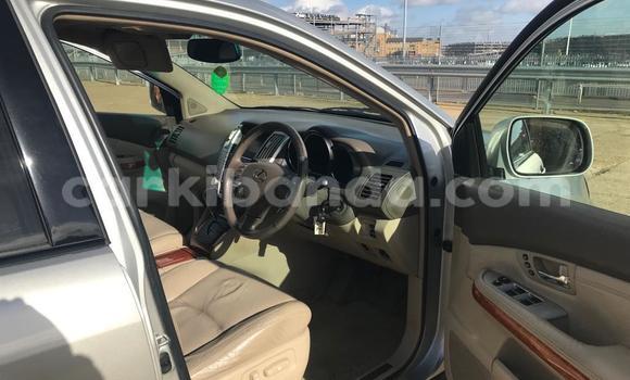 Buy Import Lexus RX 300 Silver Car in Kampala in Uganda Buy Import Lexus RX 300 Silver Car in Kampala in Uganda
