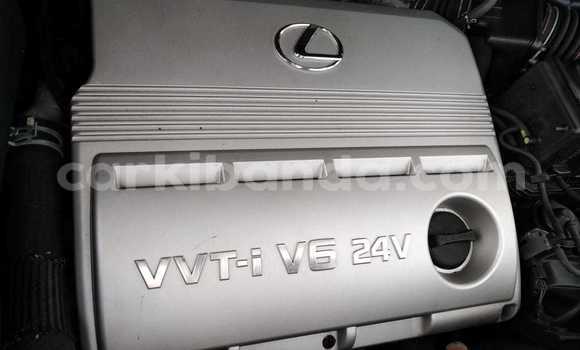 Buy Import Lexus RX 300 Silver Car in Kampala in Uganda Buy Import Lexus RX 300 Silver Car in Kampala in Uganda