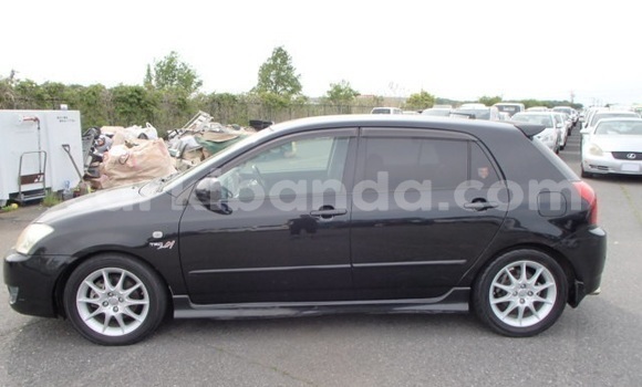 Acheter Occasion Voiture Toyota Corolla Noir à Kampala, Ouganda Acheter Occasion Voiture Toyota Corolla Noir à Kampala, Ouganda