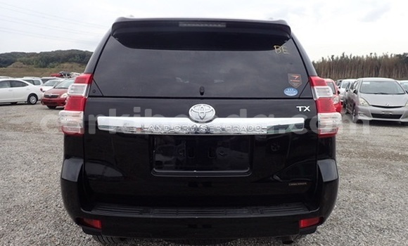 Gura Yakoze Toyota Land Cruiser Prado Black Imodoka i Kampala mu Uganda Gura Yakoze Toyota Land Cruiser Prado Black Imodoka i Kampala mu Uganda