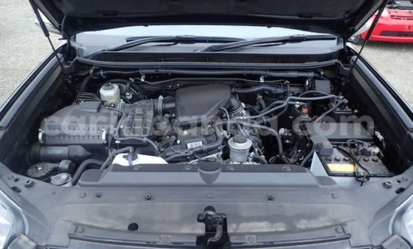 Gura Yakoze Toyota Land Cruiser Prado Black Imodoka i Kampala mu Uganda Gura Yakoze Toyota Land Cruiser Prado Black Imodoka i Kampala mu Uganda