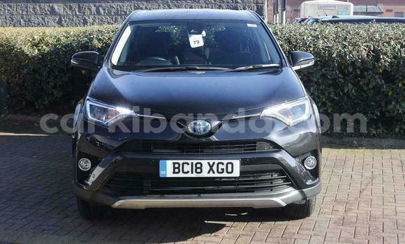 Nunua Ilio tumika Toyota RAV4 Nyeusi Gari ndani ya Kampala nchini Uganda Nunua Ilio tumika Toyota RAV4 Nyeusi Gari ndani ya Kampala nchini Uganda