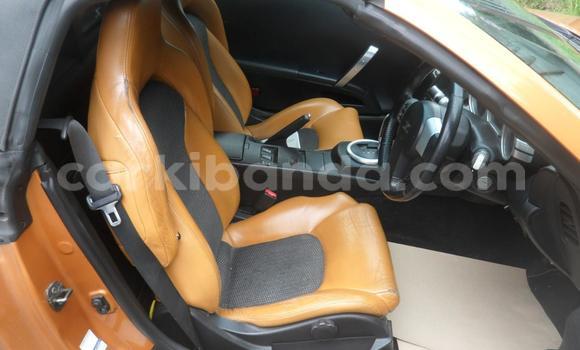 Acheter Occasion Voiture Nissan 350Z Beige à Kampala, Ouganda Acheter Occasion Voiture Nissan 350Z Beige à Kampala, Ouganda