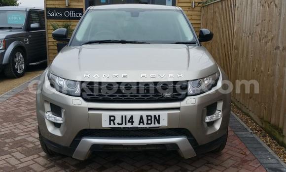 Acheter Occasion Voiture Land Rover Range Rover Evoque Beige à Kampala, Ouganda Acheter Occasion Voiture Land Rover Range Rover Evoque Beige à Kampala, Ouganda