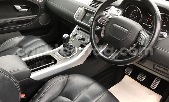 Acheter Occasion Voiture Land Rover Range Rover Evoque Beige à Kampala, Ouganda Acheter Occasion Voiture Land Rover Range Rover Evoque Beige à Kampala, Ouganda