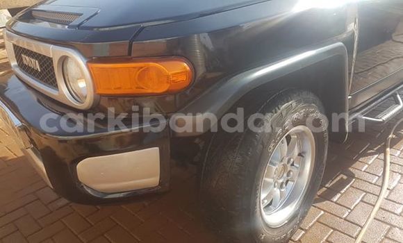Buy Used Toyota FJ Cruiser Black Car in Kampala in Uganda Buy Used Toyota FJ Cruiser Black Car in Kampala in Uganda