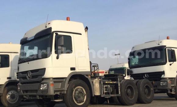 Buy Used Mercedes‒Benz Truck White Truck in Kampala in Uganda