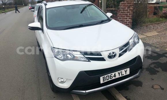 Buy Used Toyota RAV4 White Car in Kampala in Uganda Buy Used Toyota RAV4 White Car in Kampala in Uganda