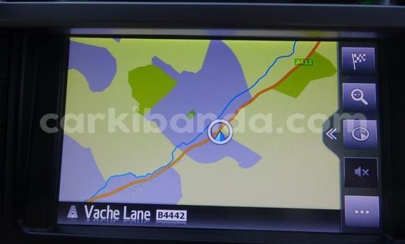 Gura Yakoze Toyota Land Cruiser Prado White Imodoka i Kampala mu Uganda Gura Yakoze Toyota Land Cruiser Prado White Imodoka i Kampala mu Uganda