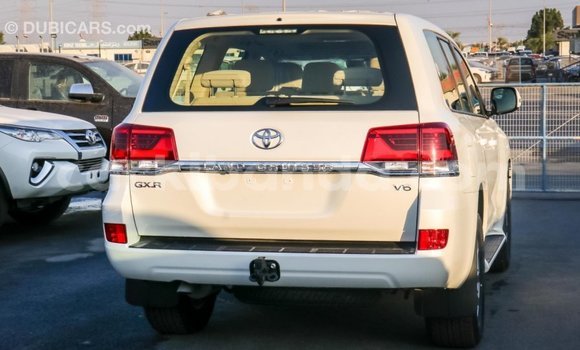 Buy Import Toyota Land Cruiser White Car in Import - Dubai in Uganda Buy Import Toyota Land Cruiser White Car in Import - Dubai in Uganda
