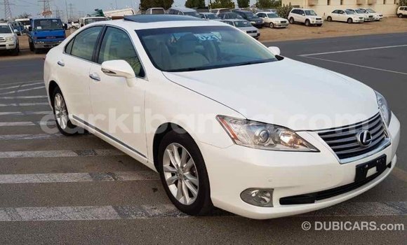 Buy Import Lexus ES White Car in Import - Dubai in Uganda Buy Import Lexus ES White Car in Import - Dubai in Uganda