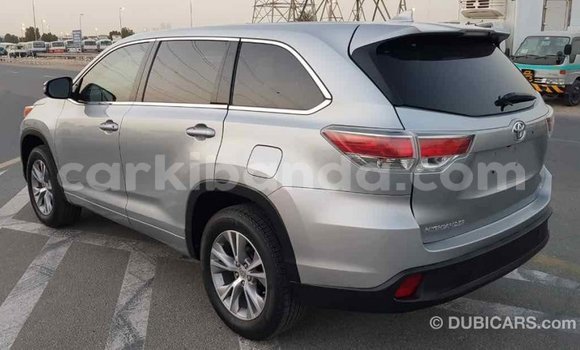 Buy Import Toyota Highlander Other Car in Import - Dubai in Uganda Buy Import Toyota Highlander Other Car in Import - Dubai in Uganda
