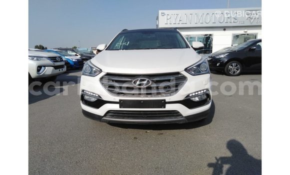 Gura Imported Hyundai Santa Fe White Imodoka i Import - Dubai mu Uganda Gura Imported Hyundai Santa Fe White Imodoka i Import - Dubai mu Uganda