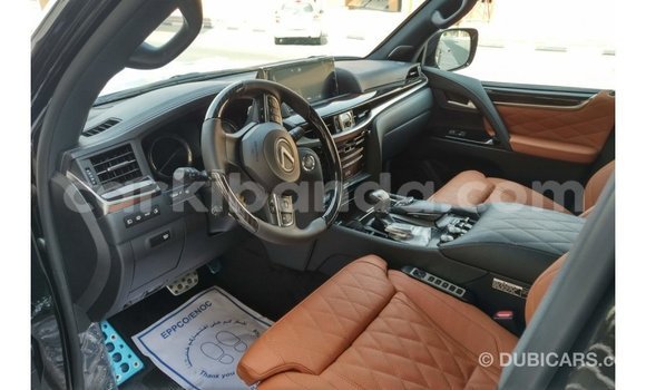 Nunua Imported Lexus LX Nyeusi Gari ndani ya Import - Dubai nchini Uganda Nunua Imported Lexus LX Nyeusi Gari ndani ya Import - Dubai nchini Uganda