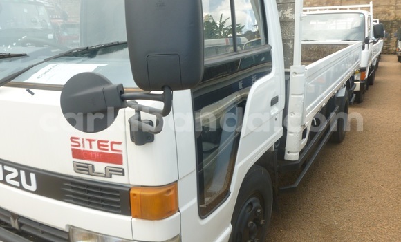 Buy Used Isuzu Bighorn White Truck in Arua in Uganda