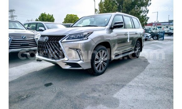 Acheter Import Voiture Lexus LX Autre à Import - Dubai, Ouganda Acheter Import Voiture Lexus LX Autre à Import - Dubai, Ouganda