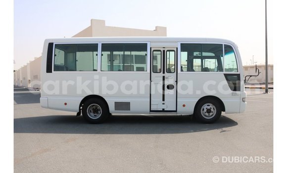 Nunua Imported Nissan Evalia Nyeupe Lori ndani ya Import - Dubai nchini Uganda Nunua Imported Nissan Evalia Nyeupe Lori ndani ya Import - Dubai nchini Uganda