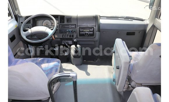 Nunua Imported Nissan Evalia Nyeupe Lori ndani ya Import - Dubai nchini Uganda Nunua Imported Nissan Evalia Nyeupe Lori ndani ya Import - Dubai nchini Uganda