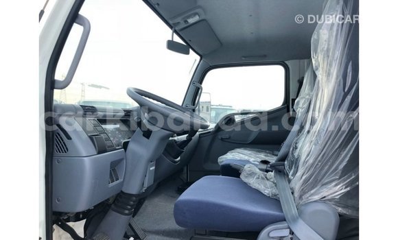 Nunua Imported Mitsubishi L400 Nyeupe Lori ndani ya Import - Dubai nchini Uganda Nunua Imported Mitsubishi L400 Nyeupe Lori ndani ya Import - Dubai nchini Uganda