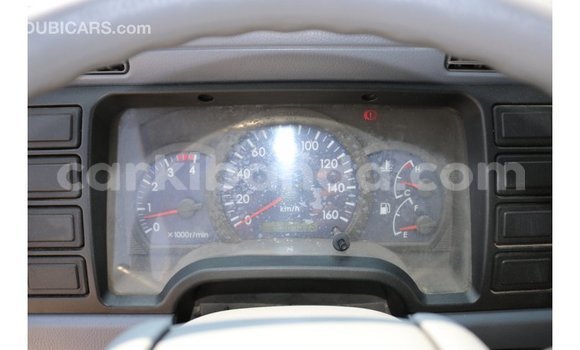 Buy Import Mitsubishi L400 White Truck in Import - Dubai in Uganda