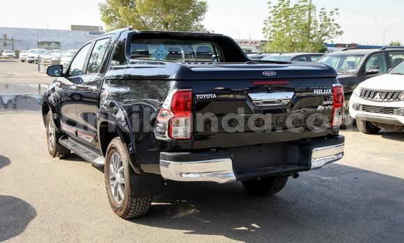 Acheter Import Voiture Toyota Hilux Noir à Import - Dubai, Ouganda Acheter Import Voiture Toyota Hilux Noir à Import - Dubai, Ouganda