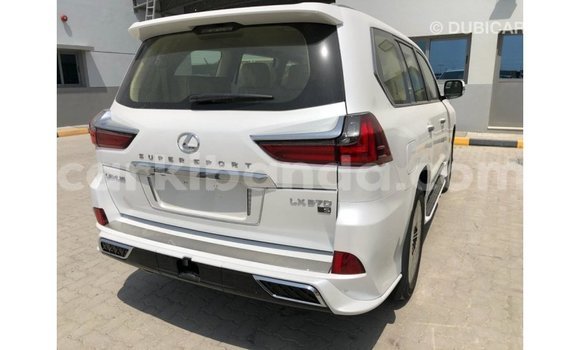 Acheter Import Voiture Lexus LX Blanc à Import - Dubai, Ouganda Acheter Import Voiture Lexus LX Blanc à Import - Dubai, Ouganda