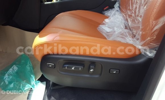 Acheter Import Voiture Lexus LX Autre à Import - Dubai, Ouganda Acheter Import Voiture Lexus LX Autre à Import - Dubai, Ouganda